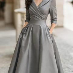 Dahlia | Elegant Evening Dress with V-Neckline - Grey