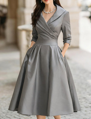 Dahlia | Elegant Evening Dress with V-Neckline - Grey