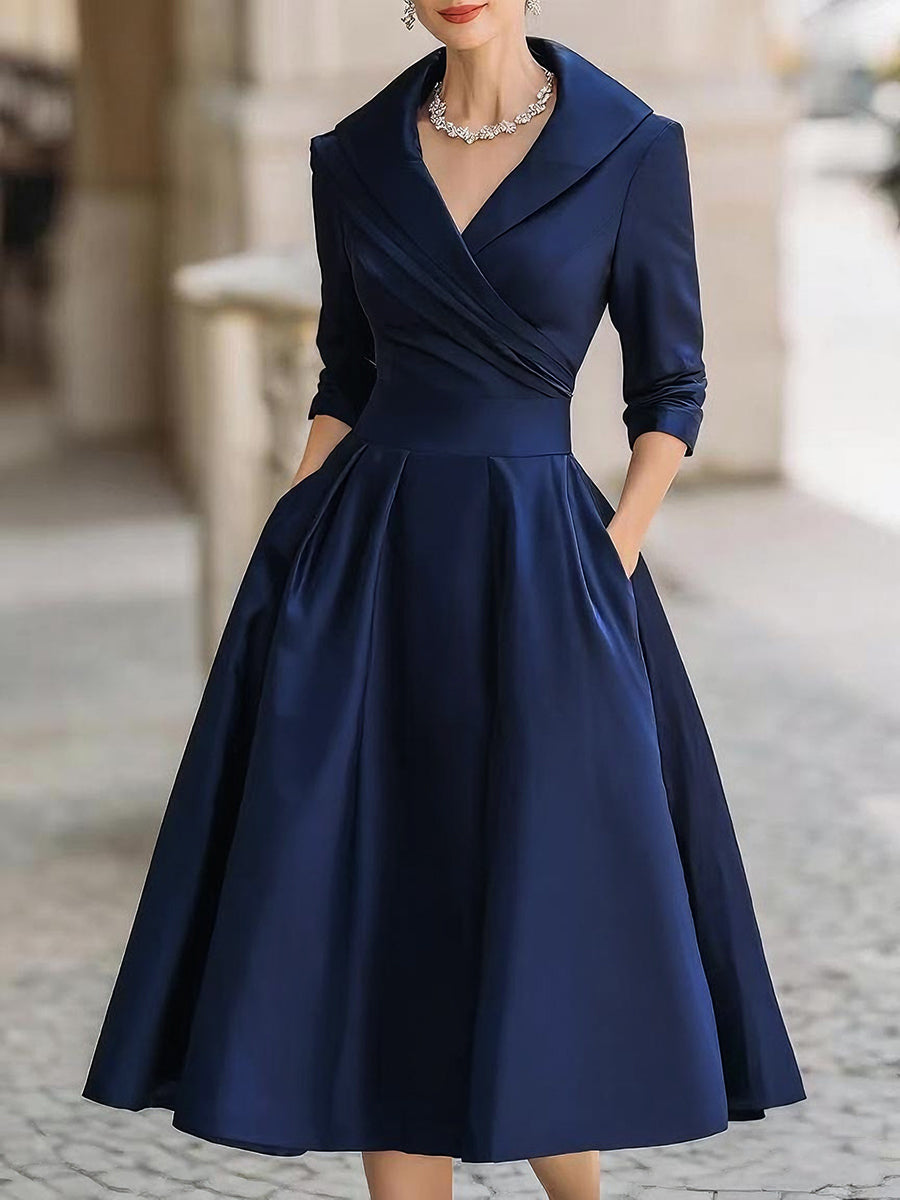 Dahlia | Elegant Evening Dress with V-Neckline - Navy Blue