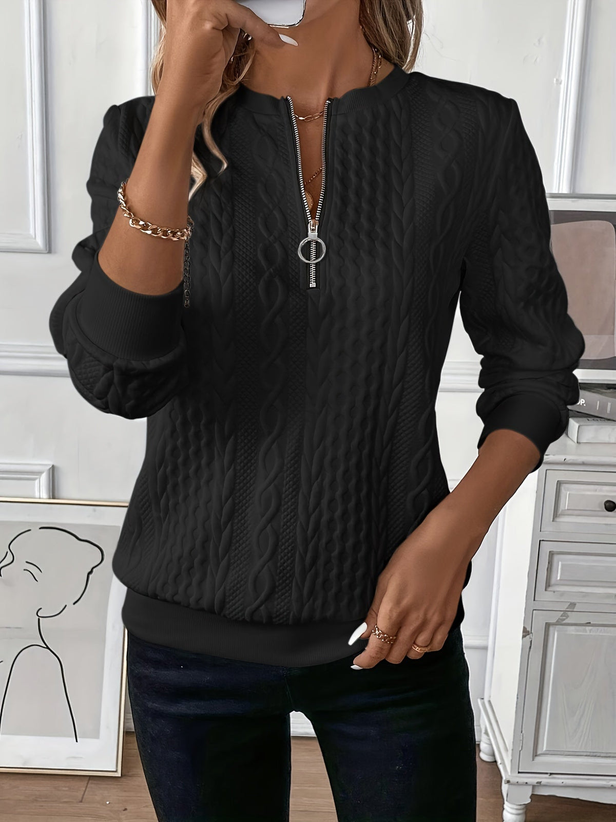 Freya | Relaxed Cable-Knit Cardigan with Zip Front