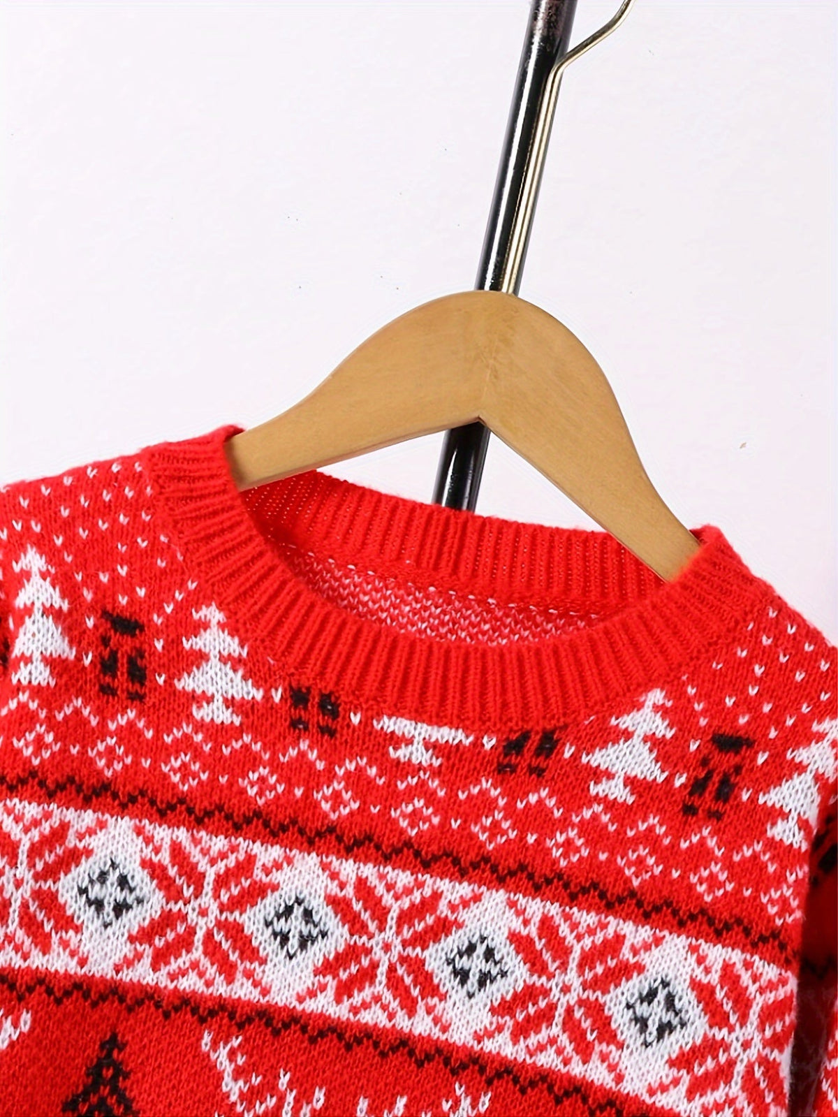 Rupert | Relaxed Nordic Jumper with Reindeer Pattern
