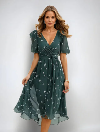 Fleur | Flowing Summer Dress with V-Neckline - Green