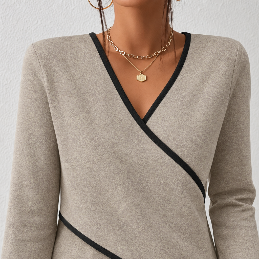 Mirabel | Lightweight Fitted Jumper with Elongating V-Neck