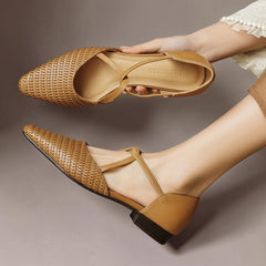 Simone – Brown
